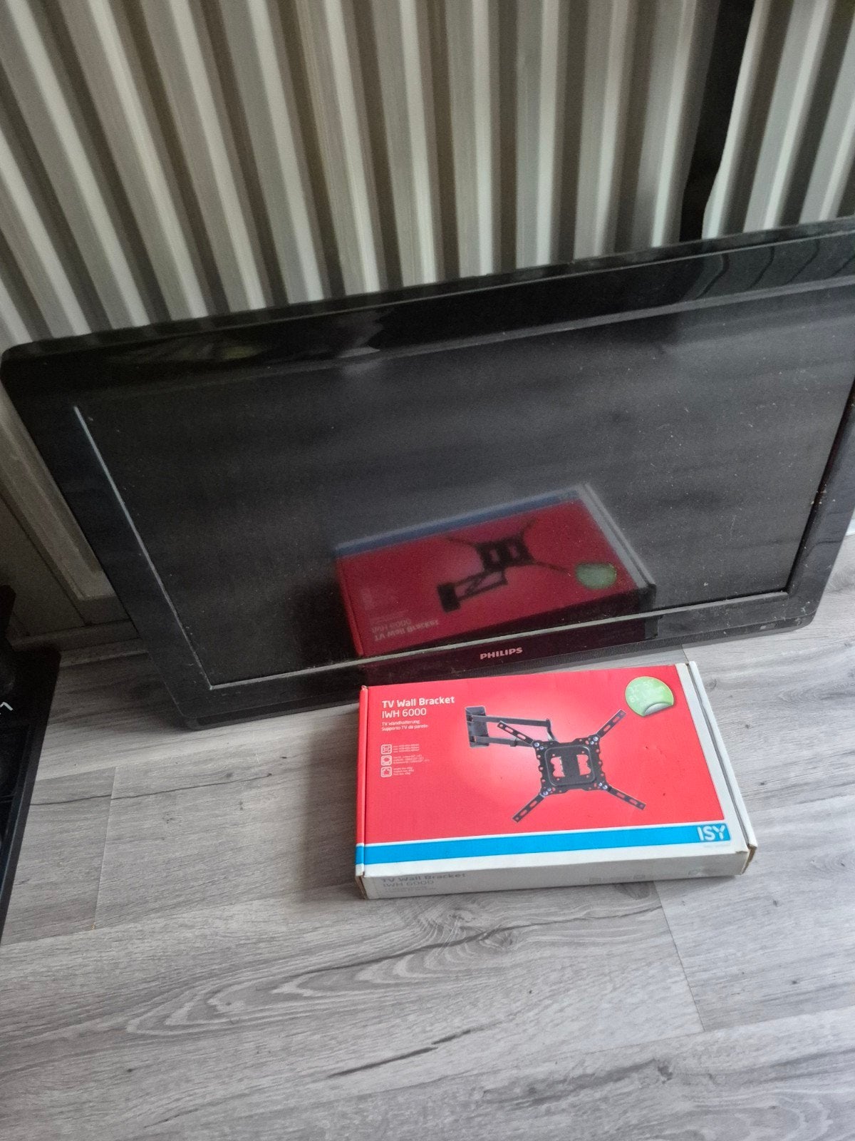 Philips TV met muurbeugel (zonder voet), Audio, Tv en Foto, Ophalen, Philips, Gebruikt, 50 Hz