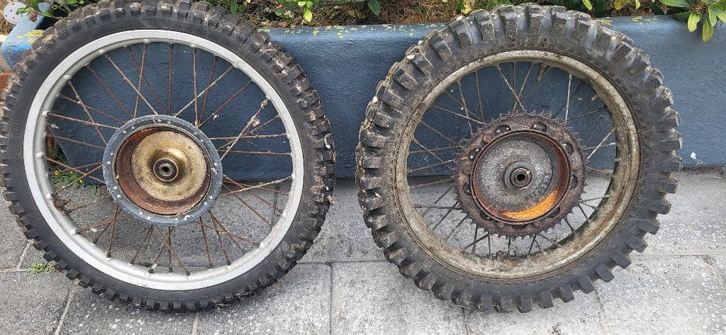 crossmotor wielen + buddy zit voor de oldtimer cross, Ophalen, Gebruikt, Overige typen, Overige merken