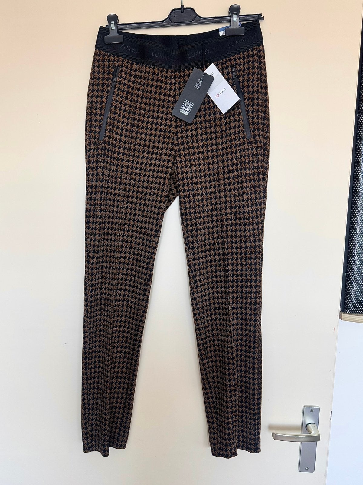 TONI Broek – Bruine Pied-de-Poule ruit met Luxury band EU40, Maat 38/40 (M), Verzenden, Zwart, Nieuw