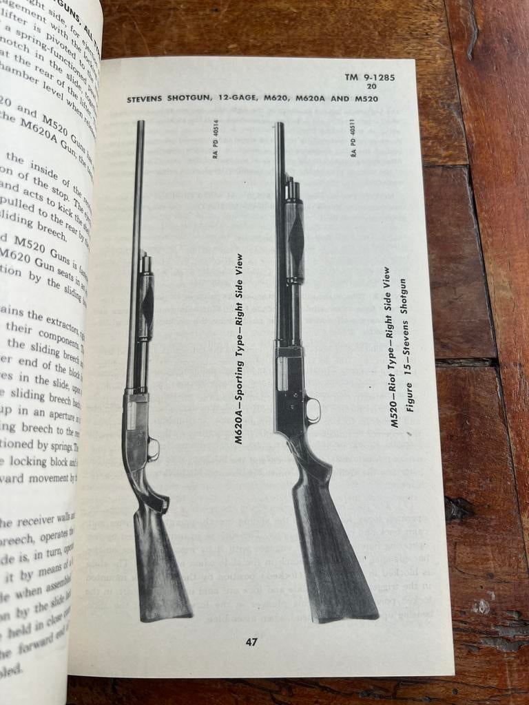 WO2 Amerikaans voorschrift shotguns USMC 1942 wapens, Verzamelen, Amerika, Ophalen of Verzenden, Boek of Tijdschrift