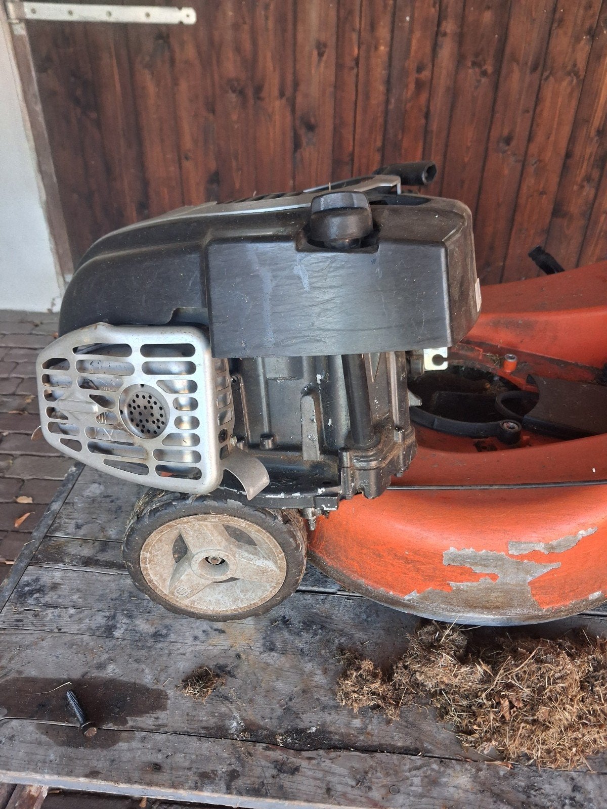 Husqvarna R 153SV Grasmaaier - Defecte as, Ophalen, Cirkelmaaier, Gebruikt, Versnellingen