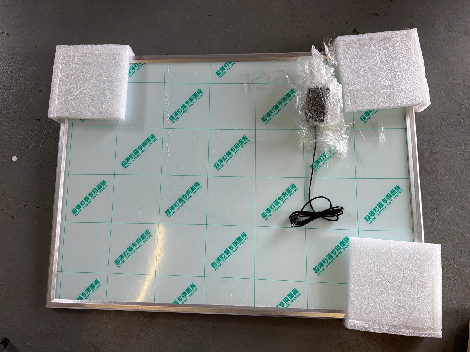 LED Lichtpaneel 64x89cm - Nieuw in verpakking, Doe-het-zelf en Verbouw, Tegels, Overige typen, Nieuw, Ophalen of Verzenden, Minder dan 5 m²