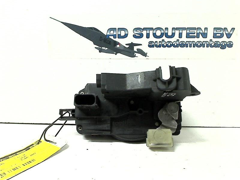 Centrale Vergrendeling Motor Opel Vectra B (38) 24447341, Gebruikt, Bahnhofsplatz, Rüsselsheim am Main 65423, , Duitsland, Opel