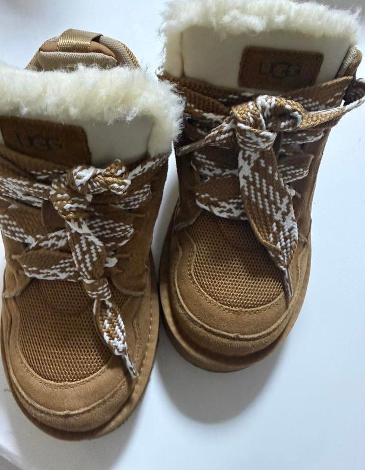 Ugg Sneakers Maat 38 - Bruin met Bontvoering, Bruin, Ophalen of Verzenden, Sneakers of Gympen, Zo goed als nieuw