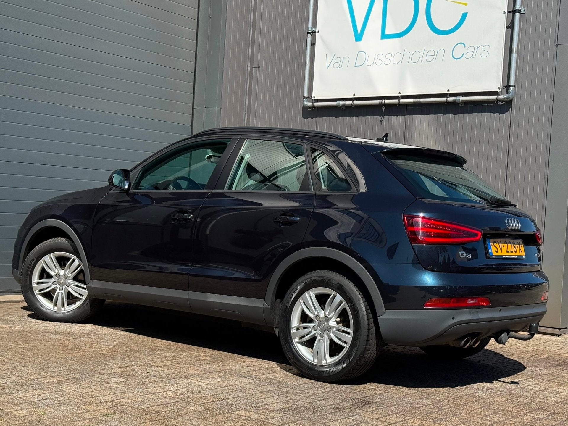 Audi Q3 1.4 TFSI Sport Edition | Automaat | Leder | Trekhaak, 1380 kg, 4 cilinders, 150 pk, Blauw