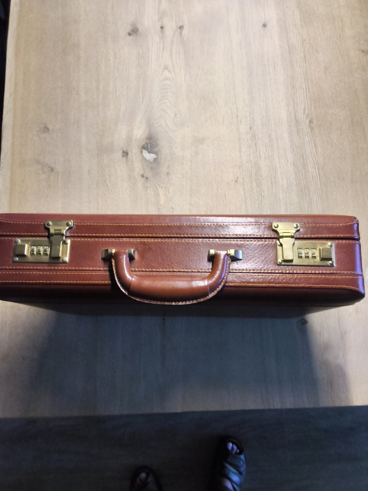 Leren Aktetas met Cijferslot - Bruin., Ophalen, Zo goed als nieuw, 35 tot 45 cm, Minder dan 50 cm