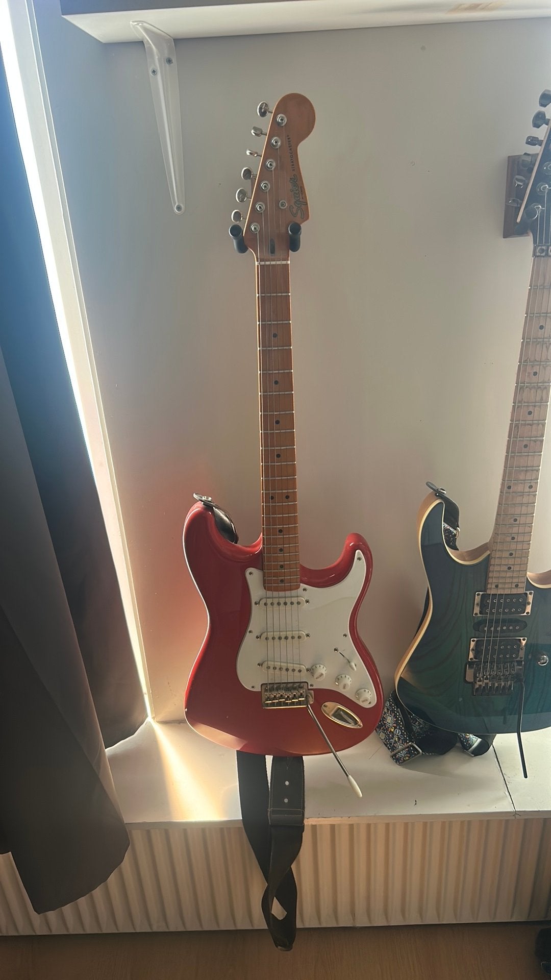 Squier classic vibe red, Ophalen of Verzenden, Zo goed als nieuw, Solid body, Fender
