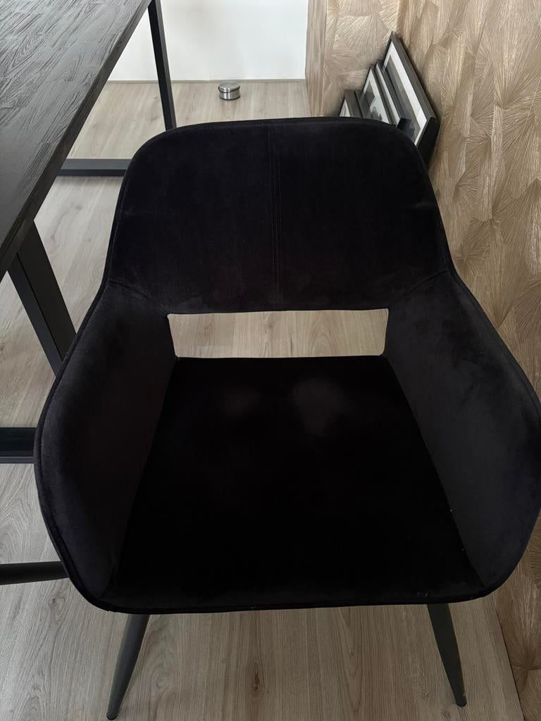 4 stuks zwarte velvet stoelen van Karwei, Ophalen, Zwart, Velvet, Eric Kuster, Zo goed als nieuw