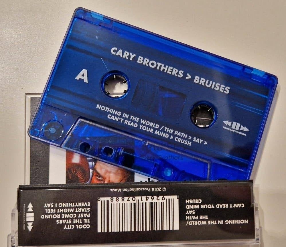 Cary Brothers - Bruises (limited edition cassette), Cd's en Dvd's, Cassettebandjes, 1 bandje, Ophalen of Verzenden, Zo goed als nieuw