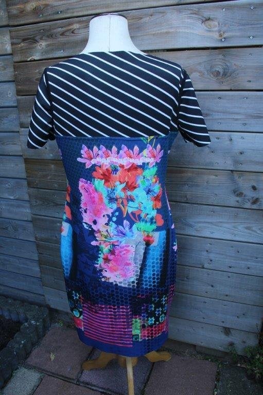 Jurk zwart/ kleur 2 zijdig Eroke streep mt M/L Vaste prijs, Maat 38/40 (M), Zwart, Ophalen of Verzenden, Zo goed als nieuw