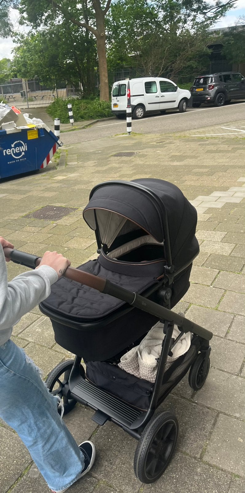 Qute kinderwagen, Ophalen, Zo goed als nieuw, Overige merken