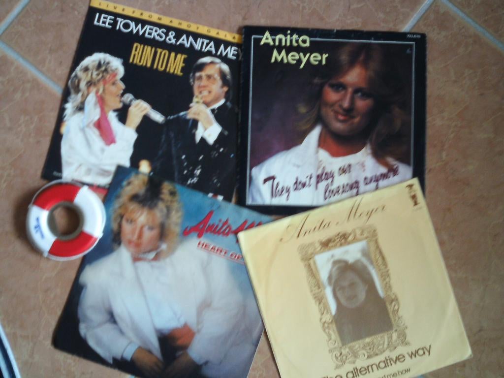 4 X vinyl -- anita meyer --  11mei, 7 inch, Ophalen of Verzenden, Pop, Single