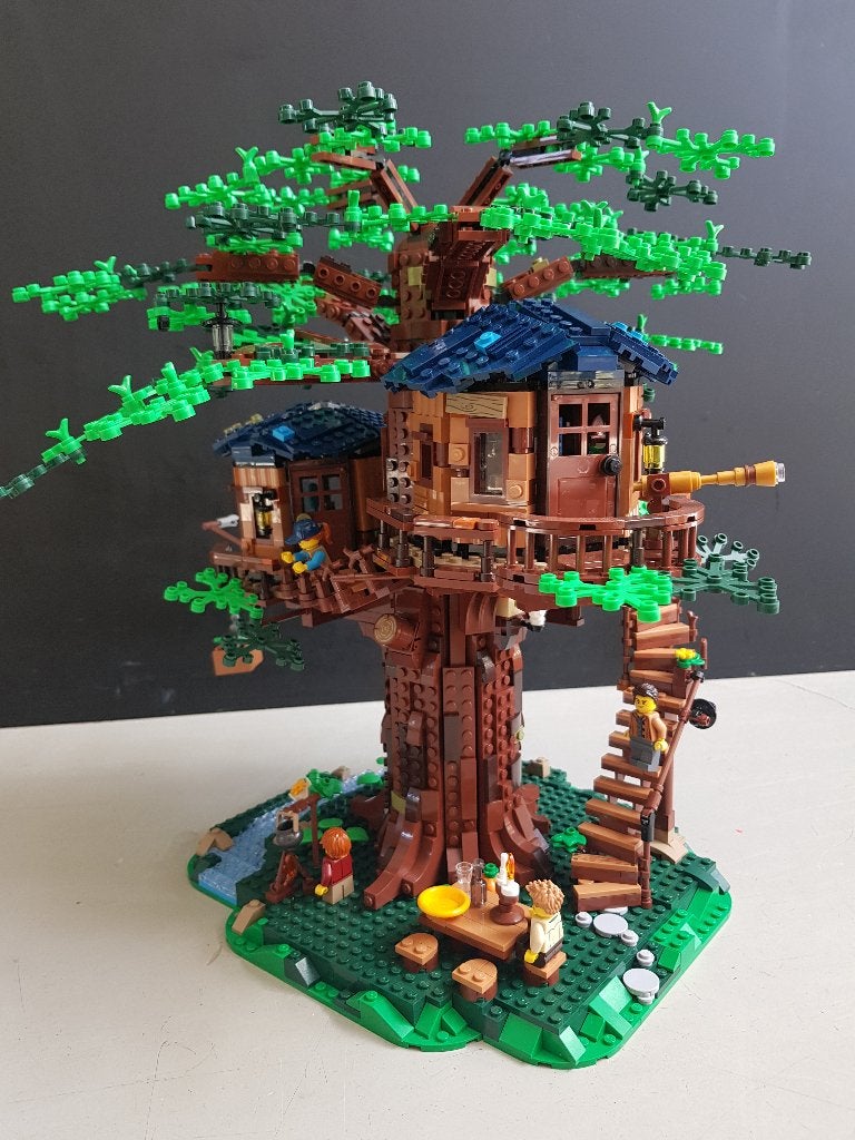 Te huur: Lego Boomhut / Boomhuis 21318, Kinderen en Baby's, Speelgoed | Duplo en Lego, Compleet, Gebruikt, Lego, Ophalen of Verzenden