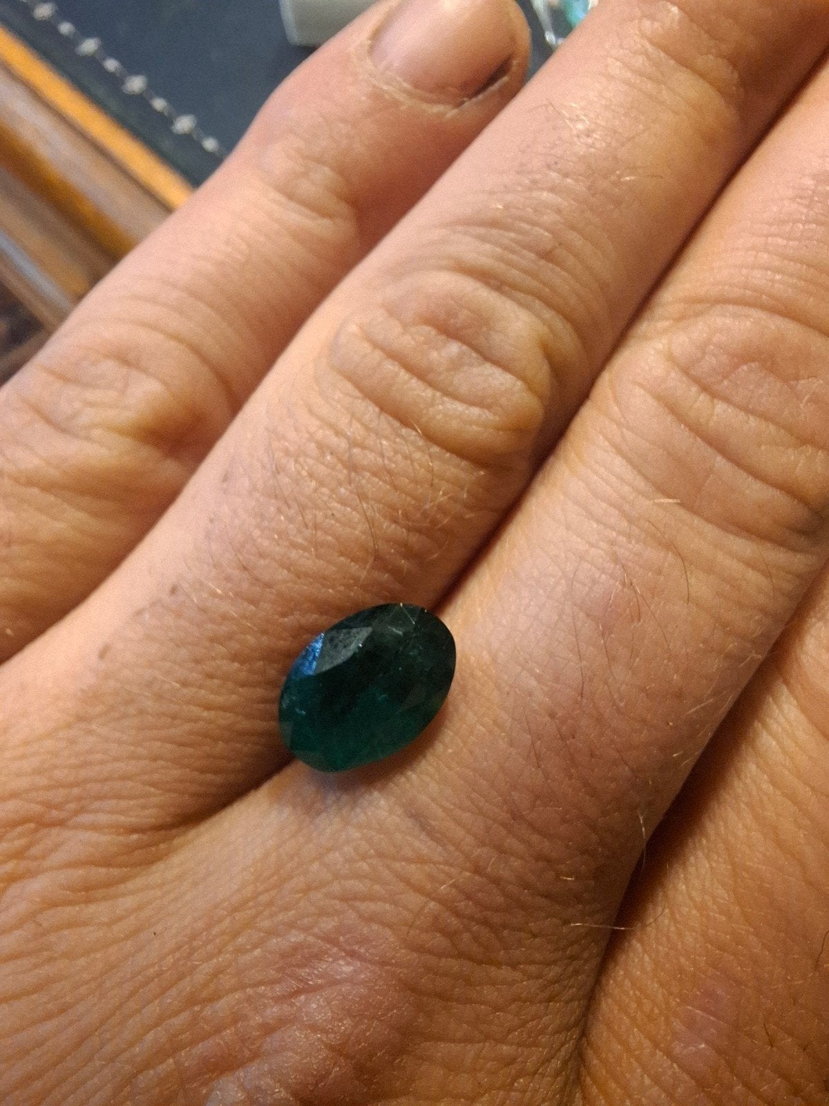 Prachtige zelfgeslepen smaragd uit ruw beryl - 3.45 ct, Sieraden, Tassen en Uiterlijk, Ophalen of Verzenden, Nieuw