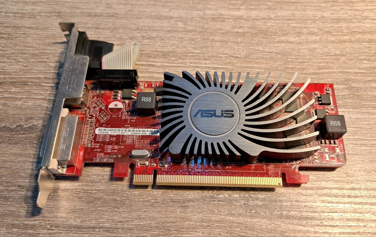 ASUS HD6450-SL-2GD3-L Grafische Kaart, Computers en Software, Videokaarten, Gebruikt, AMD, GDDR3, HDMI