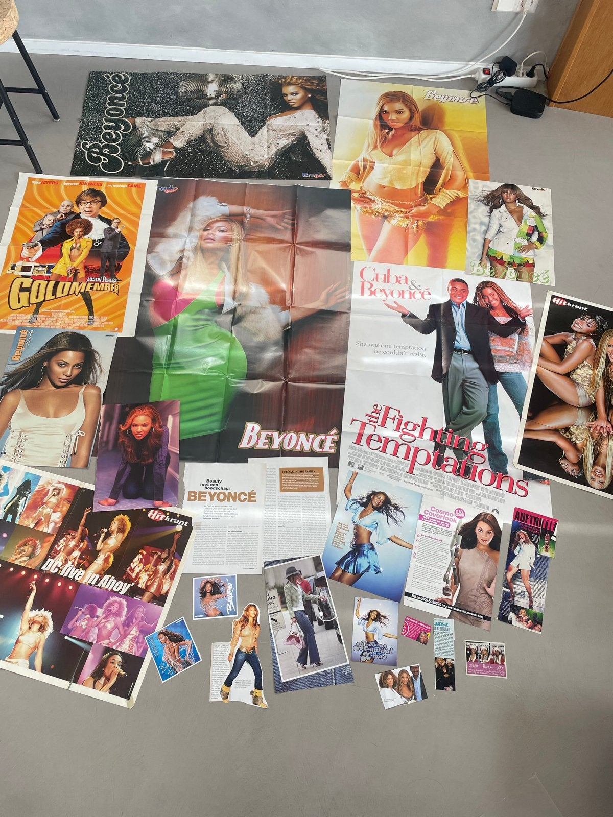 Diverse oude Beyoncé posters en knipsels, Verzamelen, Posters, Ophalen of Verzenden, A1 t/m A3, Muziek, Rechthoekig Staand