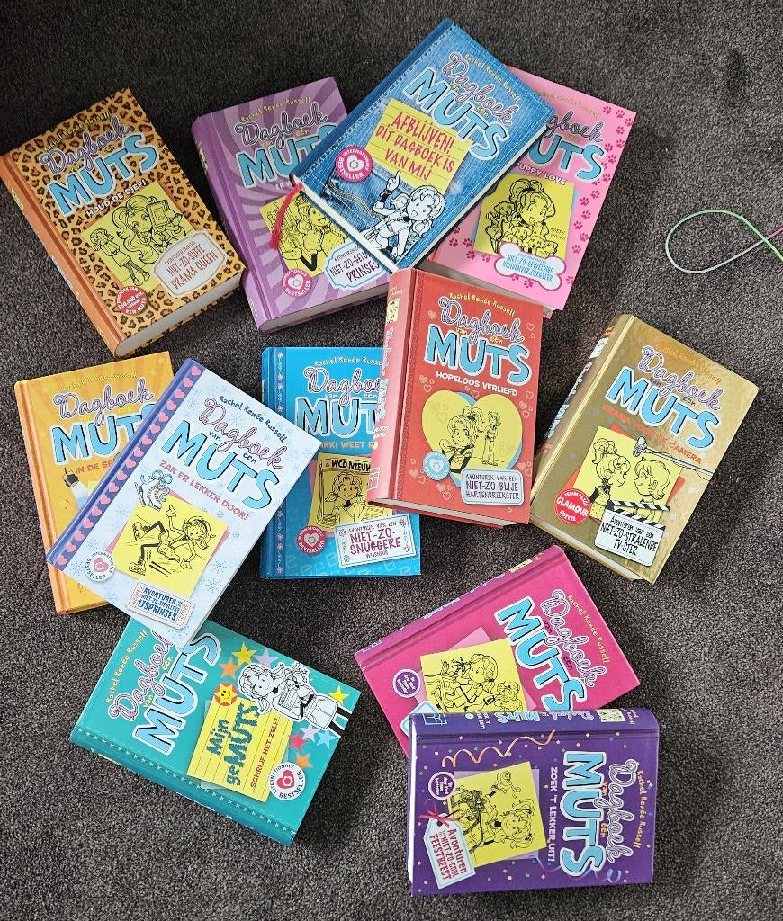 Dagboek van een Muts (per stuk) – Humor & Avontuur, Rachel Renée Russell, Ophalen of Verzenden, Verhalen, Zo goed als nieuw
