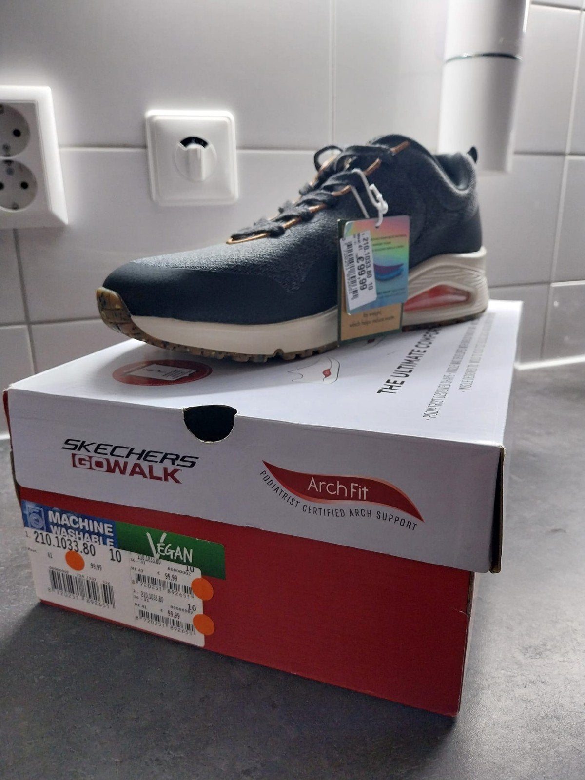NIEUW met Prijskaartje, Skechers Uno Pla-Kit speakers laag,, Skechers, Nieuw, Ophalen of Verzenden, Sneakers of Gympen