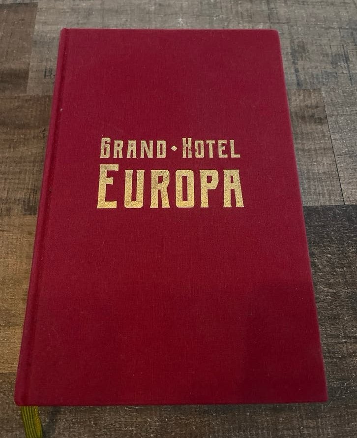 Grand Hotel Europa - Ilja Leonard Pfeijffer (Zo goed als nie, Boeken, Literatuur, Ophalen of Verzenden, Zo goed als nieuw