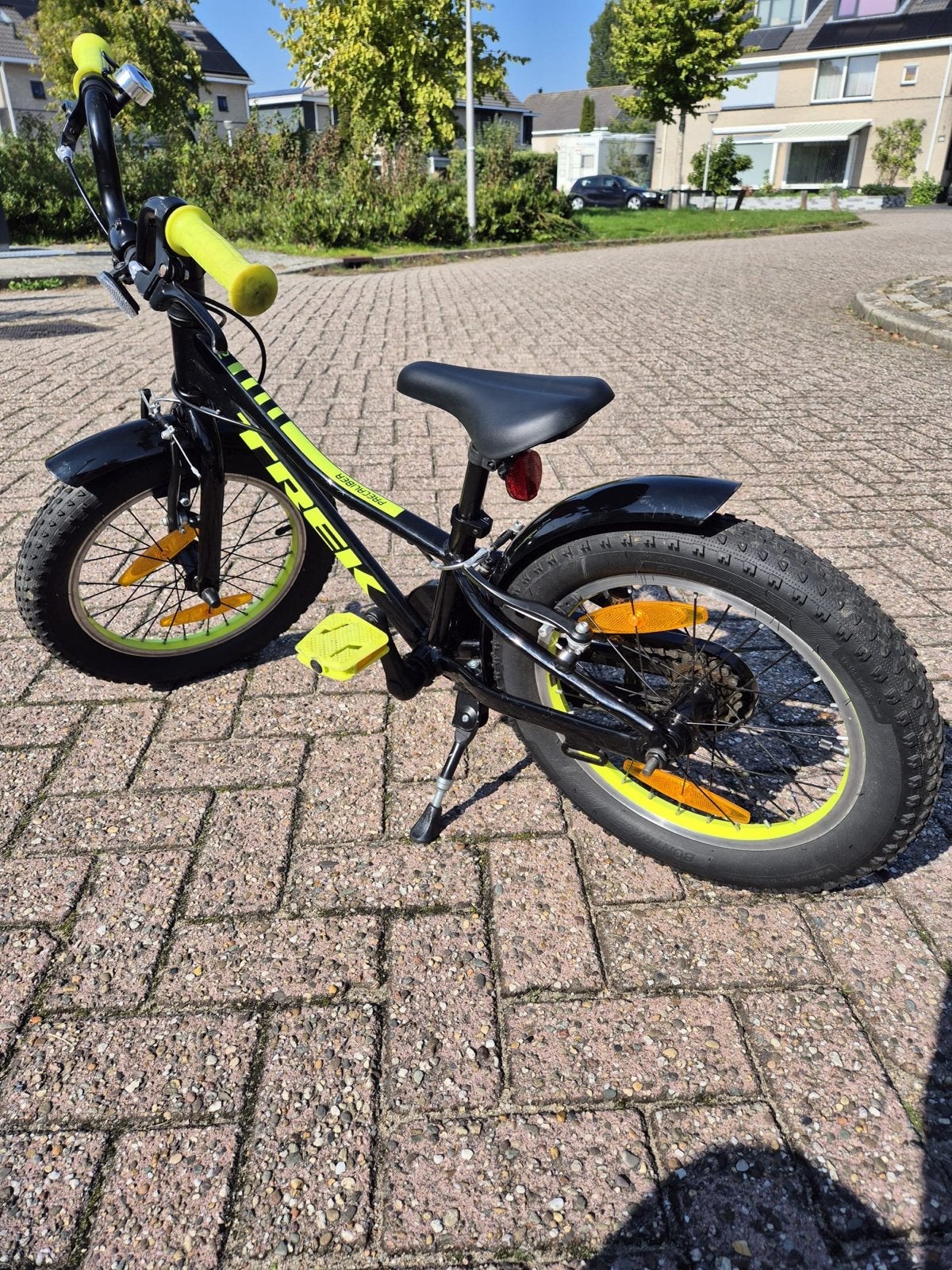 Foto 5 van Trek precaliber kinderfiets 16 inch - Zwart/Neon Geel