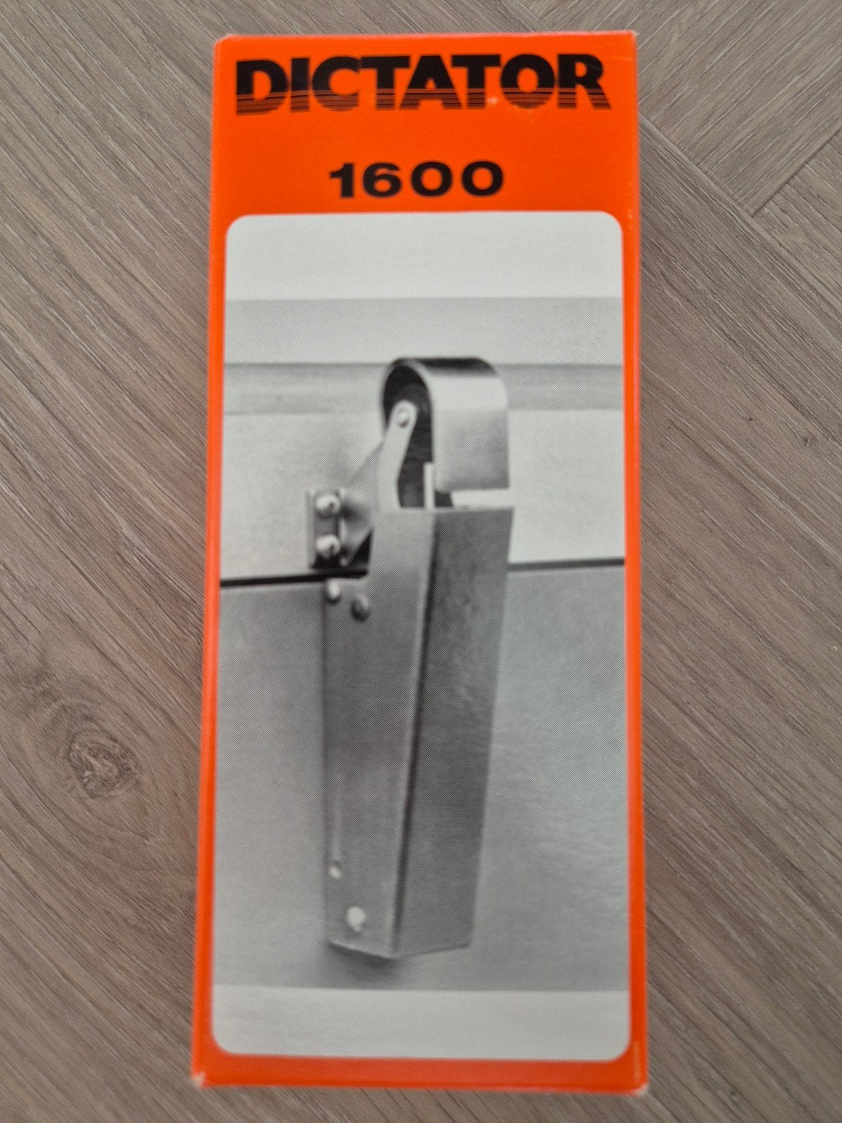 Deuropvanger Dictator 1600 / haak 1011 / cil. B10 (50N), Ophalen, Nieuw, Chroom, Overige typen