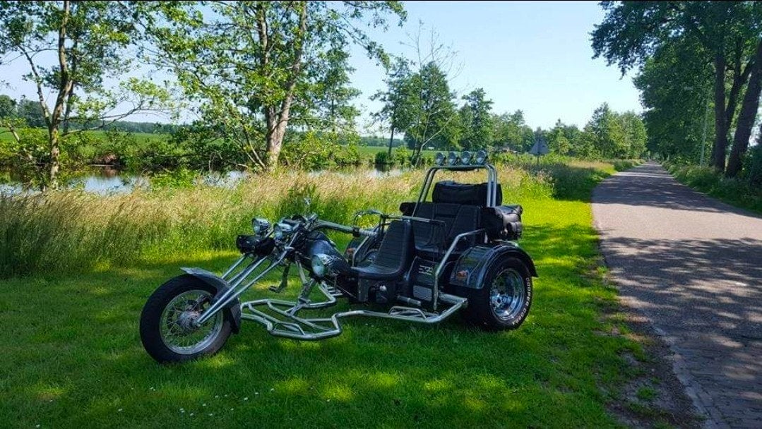Unieke Trike met Chrome Details en Comfortabele Zitting