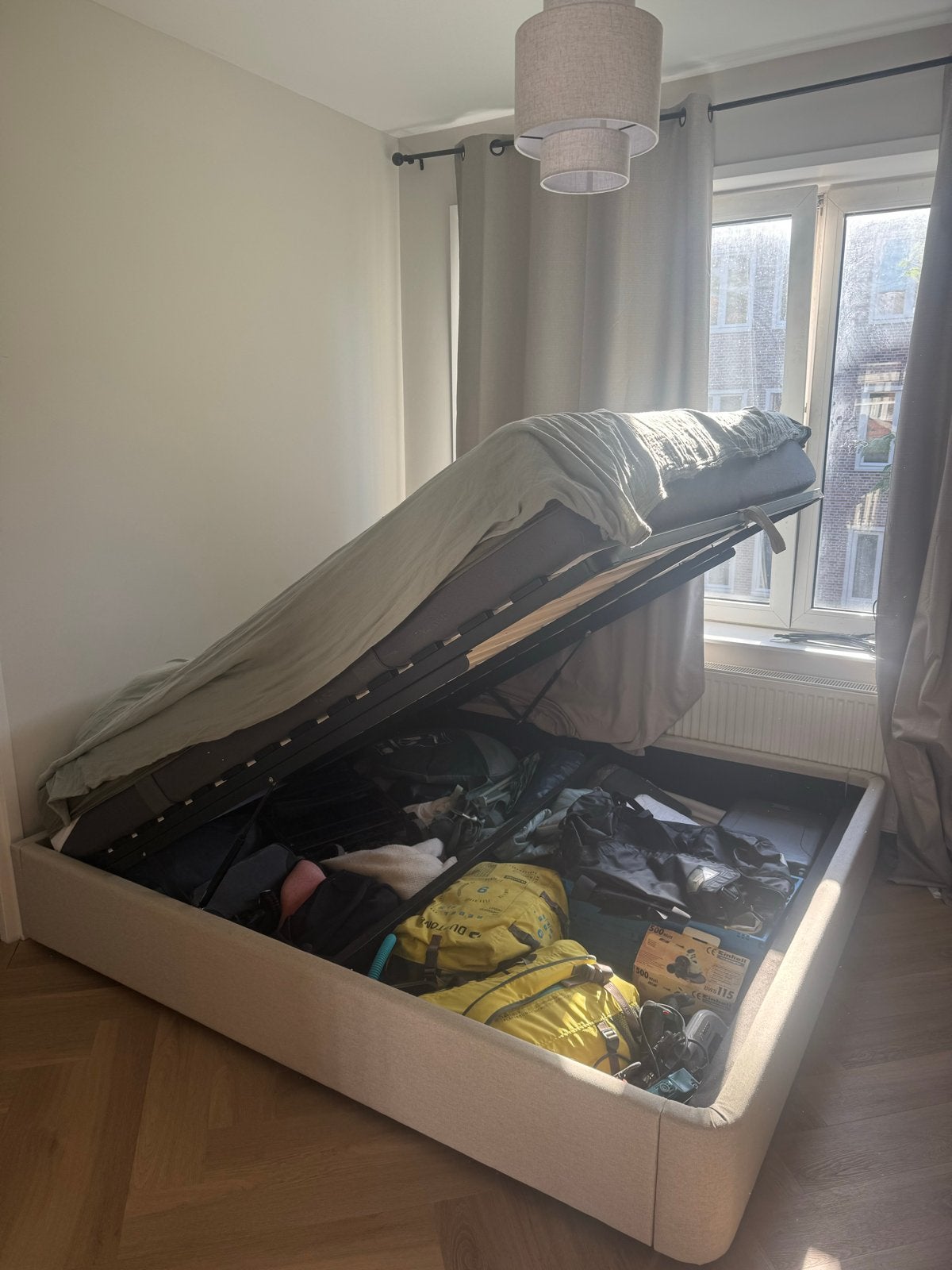 Nira Storage bedbodem 180x200 met opbergruimte (900L), Ophalen, Tweepersoons, Zo goed als nieuw, 180 cm
