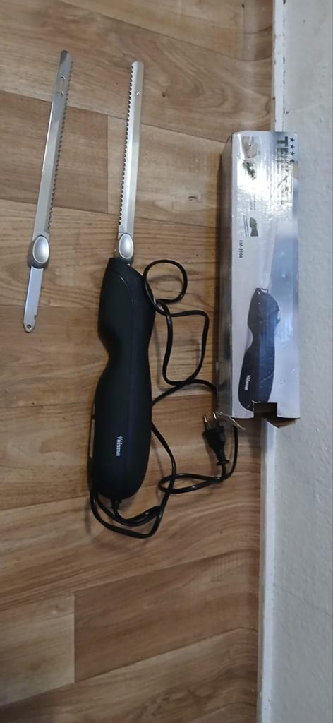 Tristar Elektrisch Mes EM-2106 - Perfect voor Brood, Witgoed en Apparatuur, Ophalen, Zo goed als nieuw