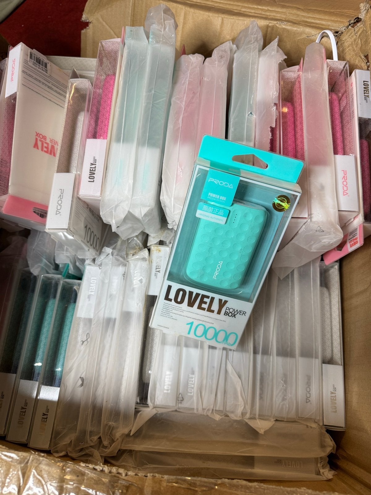 Mix Partij Powerbanks 100 + stuks 10000mAh 8400mAh, Ophalen, Nieuw