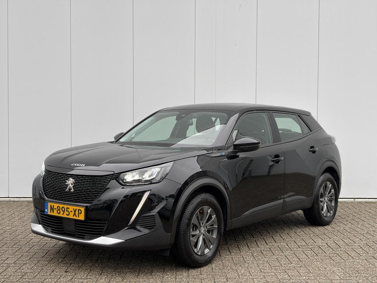 Peugeot e-2008 EV Active Pack 50 kWh | SOH 93,2 % | CarPlay, Automaat, 136 pk, Gebruikt, Verwarmde buitenspiegels