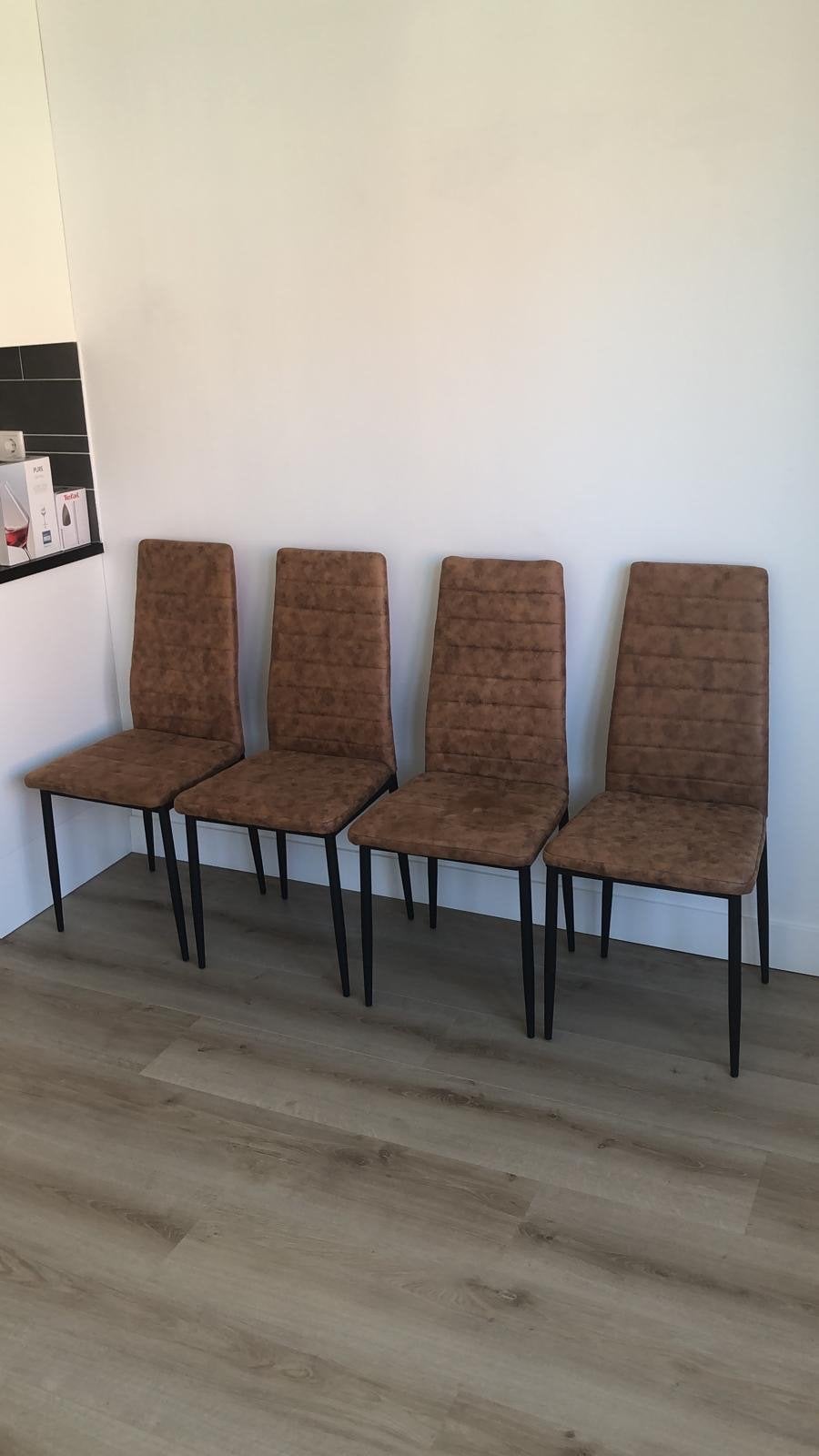 4 Leenbakker ROWIN eetkamerstoelen in cognac, Gebruikt, Bruin, Ophalen of Verzenden, Vier
