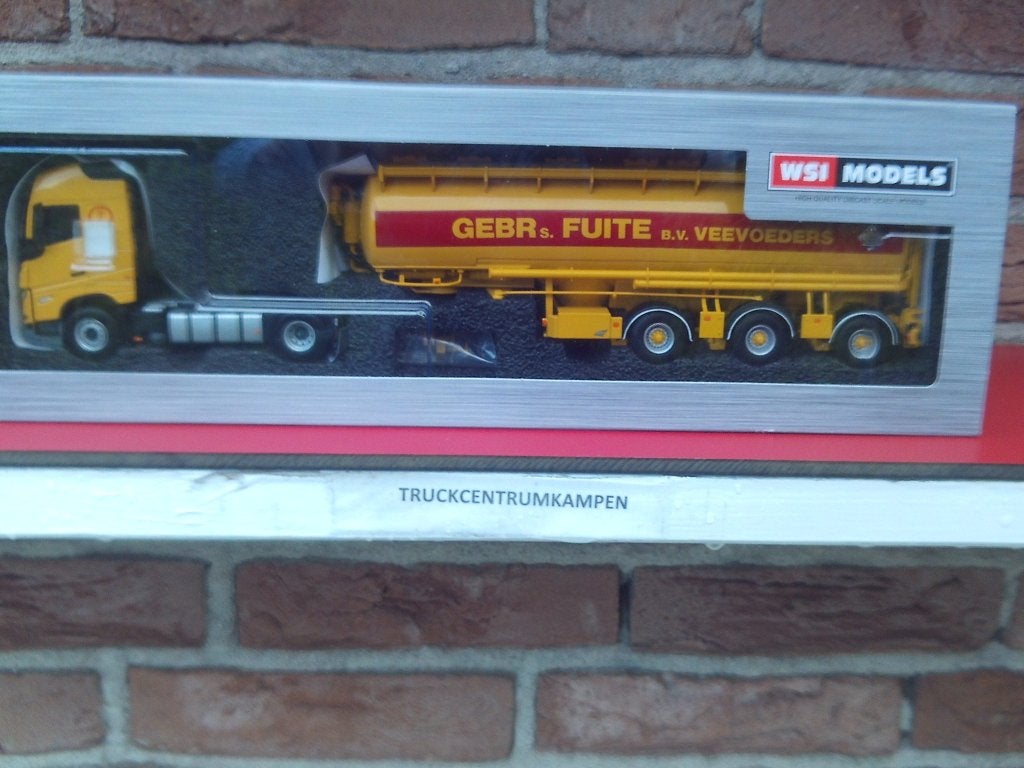 WSI Volvo  FH5  Globetrotter  van  Gebr.  Fuite., Ophalen of Verzenden, Nieuw, Bus of Vrachtwagen, Wsi