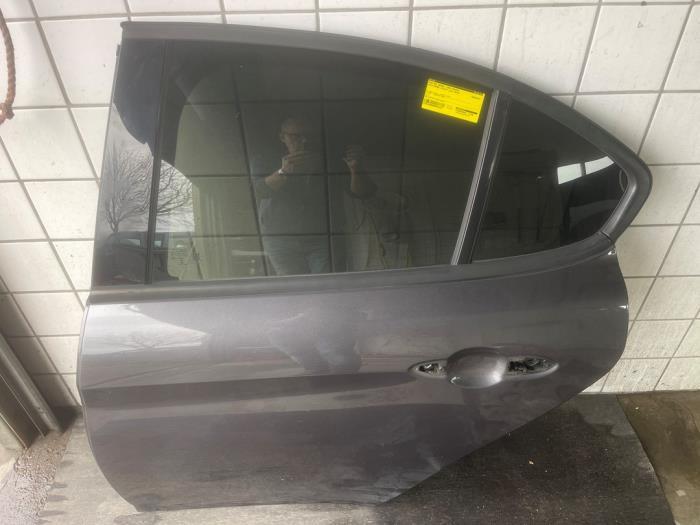 Portier 4Deurs links-achter van een Alfa Romeo Giulia (035)