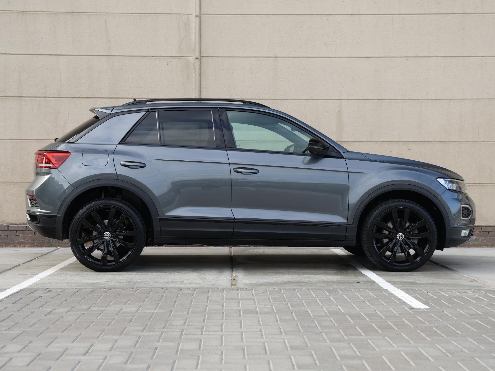 Volkswagen T-Roc 1.5 TSI Sport 150 pk | Black Style | Naviga, 1254 kg, Stof, 4 cilinders, 150 pk
