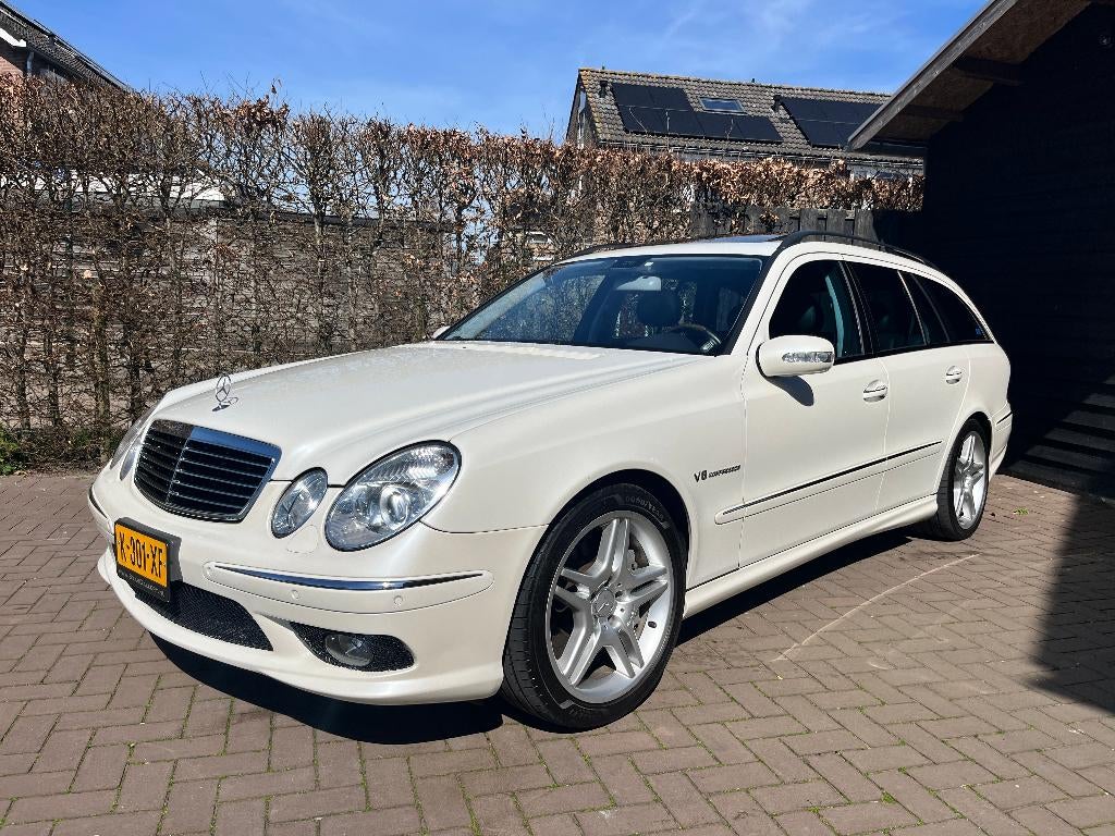 Mercedes-Benz E55 AMG / Parelmoer / Top auto / inruil welkom, Auto's, Mercedes-Benz, Automaat, Achterwielaandrijving, Leder, Stationwagon