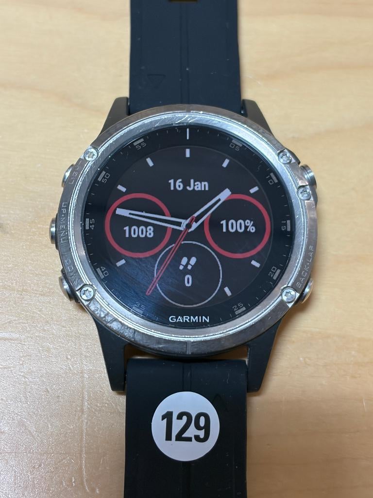 Garmin Fenix 5 saffier plus (GPSinruil-nr 129)