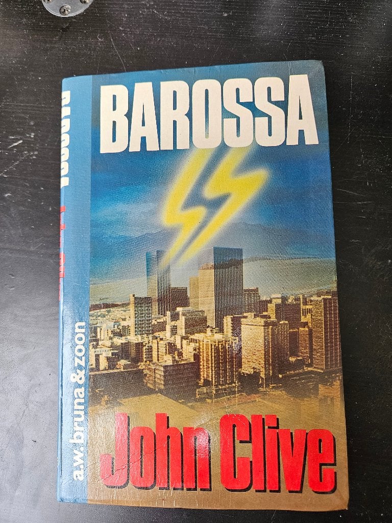 John Clive - Barossa, Ophalen of Verzenden, Gelezen
