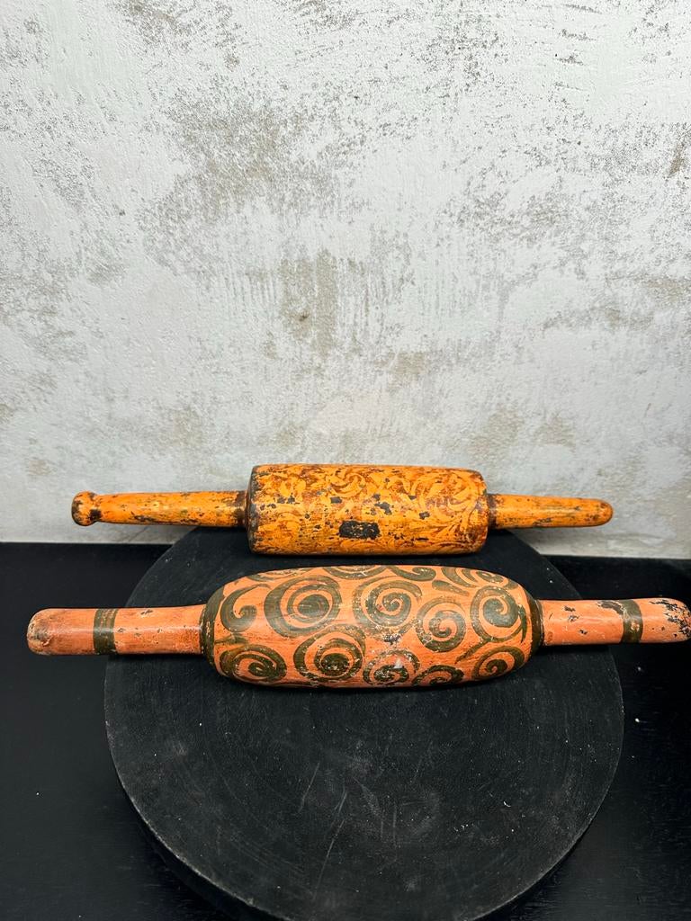 Set van 2 handgeschilderde Indiase deegrollers (veluns), Ophalen of Verzenden, Zo goed als nieuw, Overige materialen, Pot, Bus of Blik