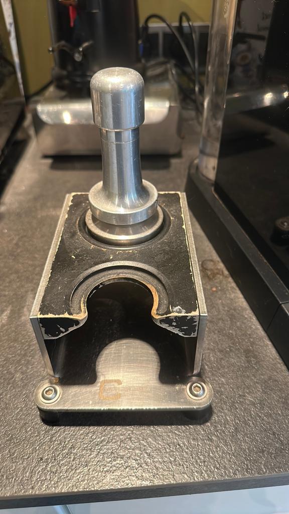 Espresso tamper, Ophalen