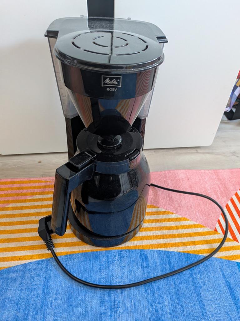 Melitta Easy Koffiezetapparaat met Thermoskan, Afneembaar waterreservoir, 10 kopjes of meer, Koffiemachine, Gemalen koffie