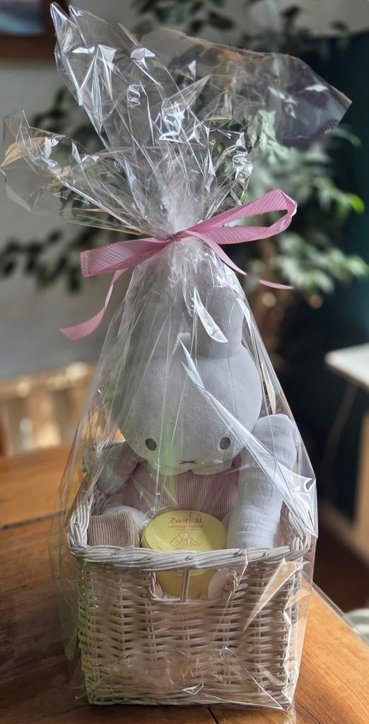 Kraammandje Nijntje met Zwitsal, Ophalen of Verzenden, Nieuw, Kraamcadeau