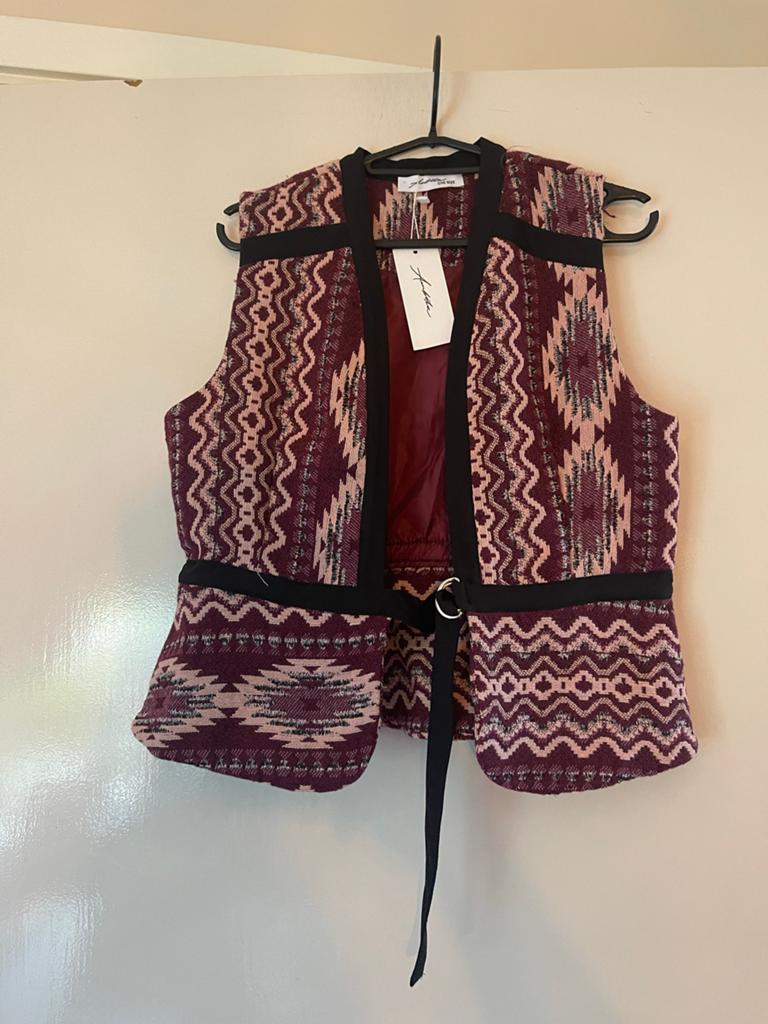 Nieuw ambika gilet | one size, Kleding | Dames, Bodywarmers, Verzenden, Nieuw, Maat 38/40 (M), Rood