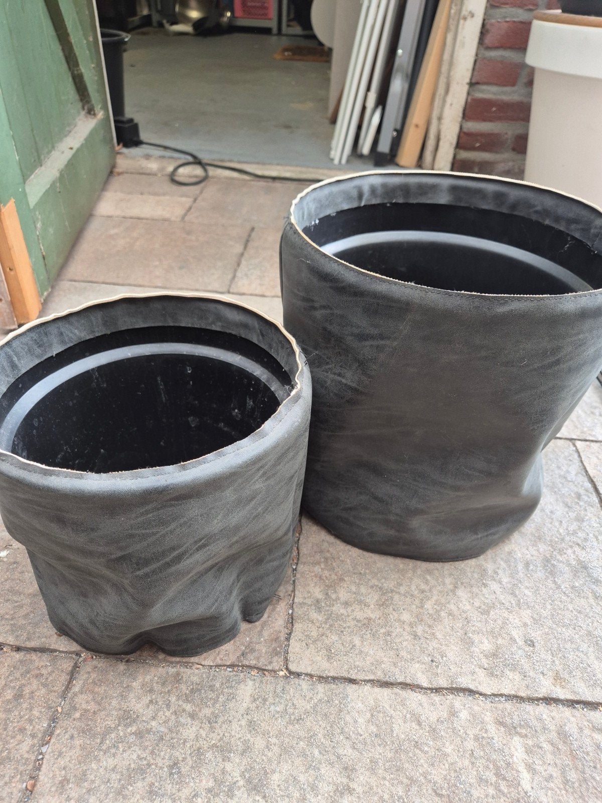 Set van 2 plantenpotten, 25 tot 40 cm, Kunststof, Gebruikt, Rond