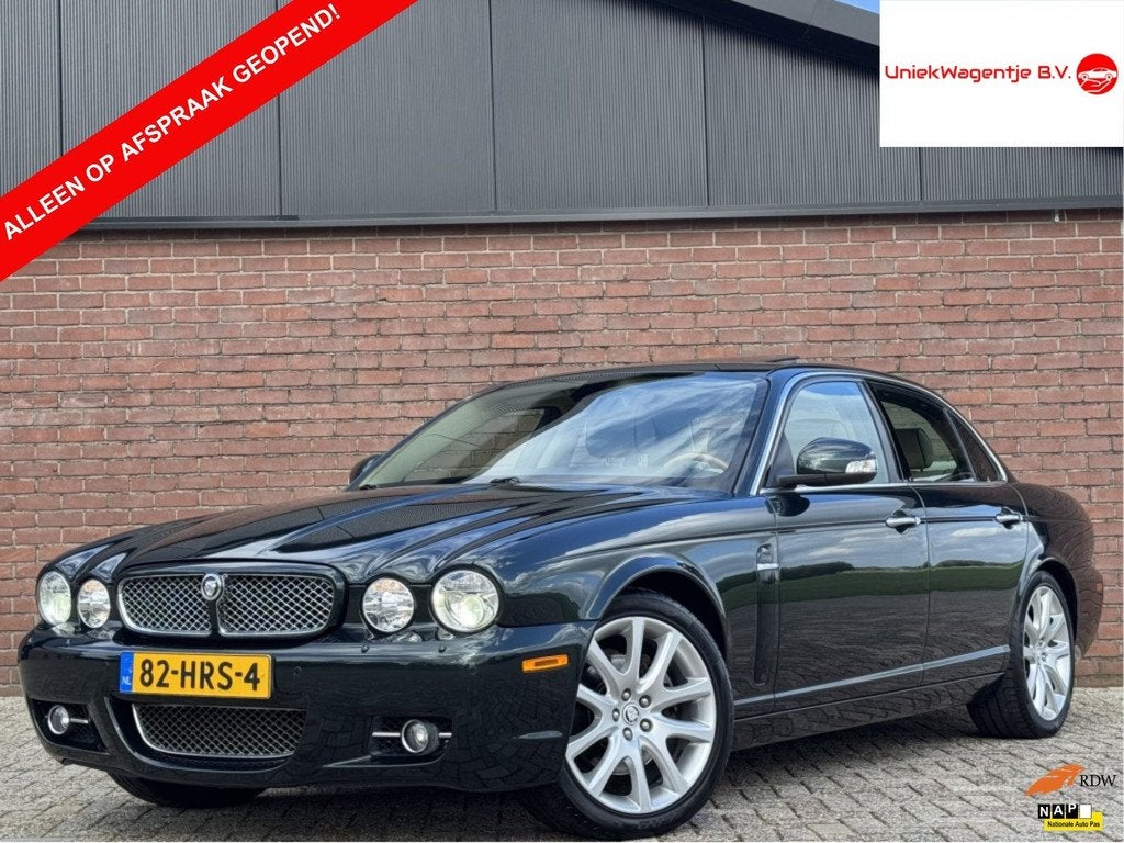 Jaguar XJ 4.2 V8 SOVEREIGN | NL-AUTO! | LEDER! | DAK!, Auto's, Jaguar, Automaat, Lichtsensor, Achterwielaandrijving, Gebruikt