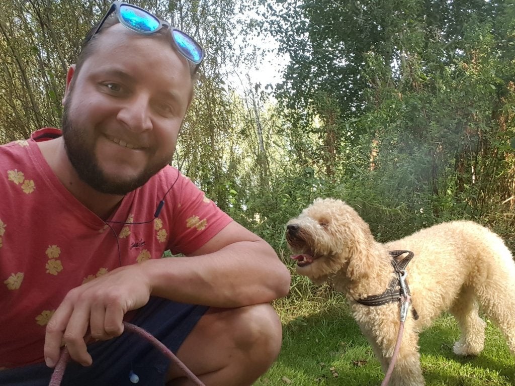 Betrouwbare hondenoppas gezocht?, Dieren en Toebehoren, Ophalen