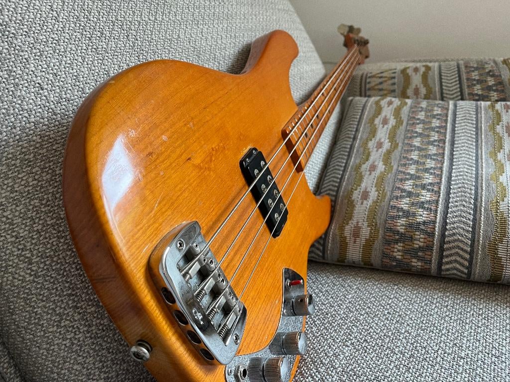 G&L L-1000 uit 1981, Muziek en Instrumenten, Snaarinstrumenten | Gitaren | Bas, Ophalen, Gebruikt, Elektrisch