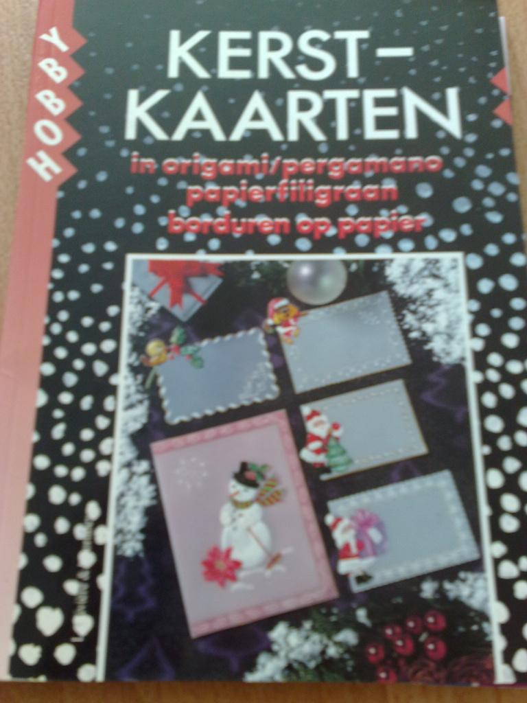 4 x Hobby Boeken ( Borduren op papier ) , € 2 per boek, Verzenden, Zo goed als nieuw, Patroon