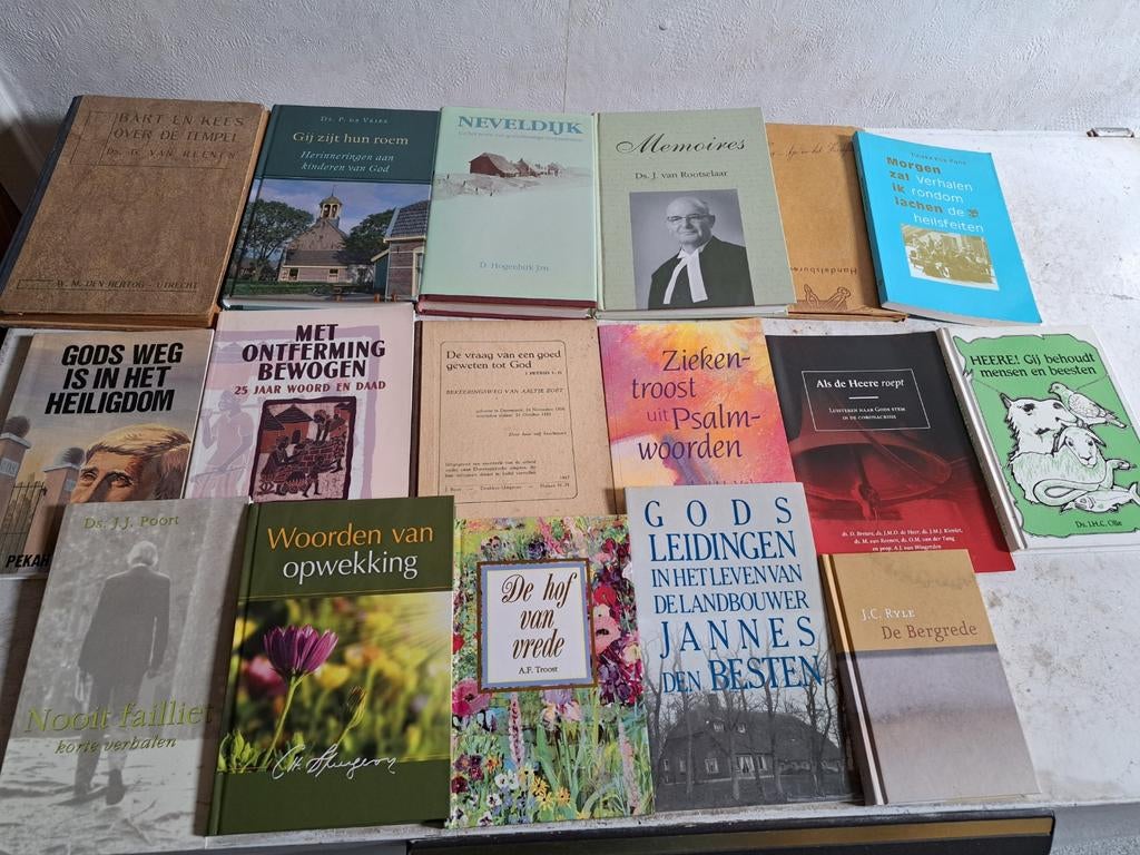Veel christelijke boeken., Boeken, Ophalen of Verzenden, Zo goed als nieuw, Overige