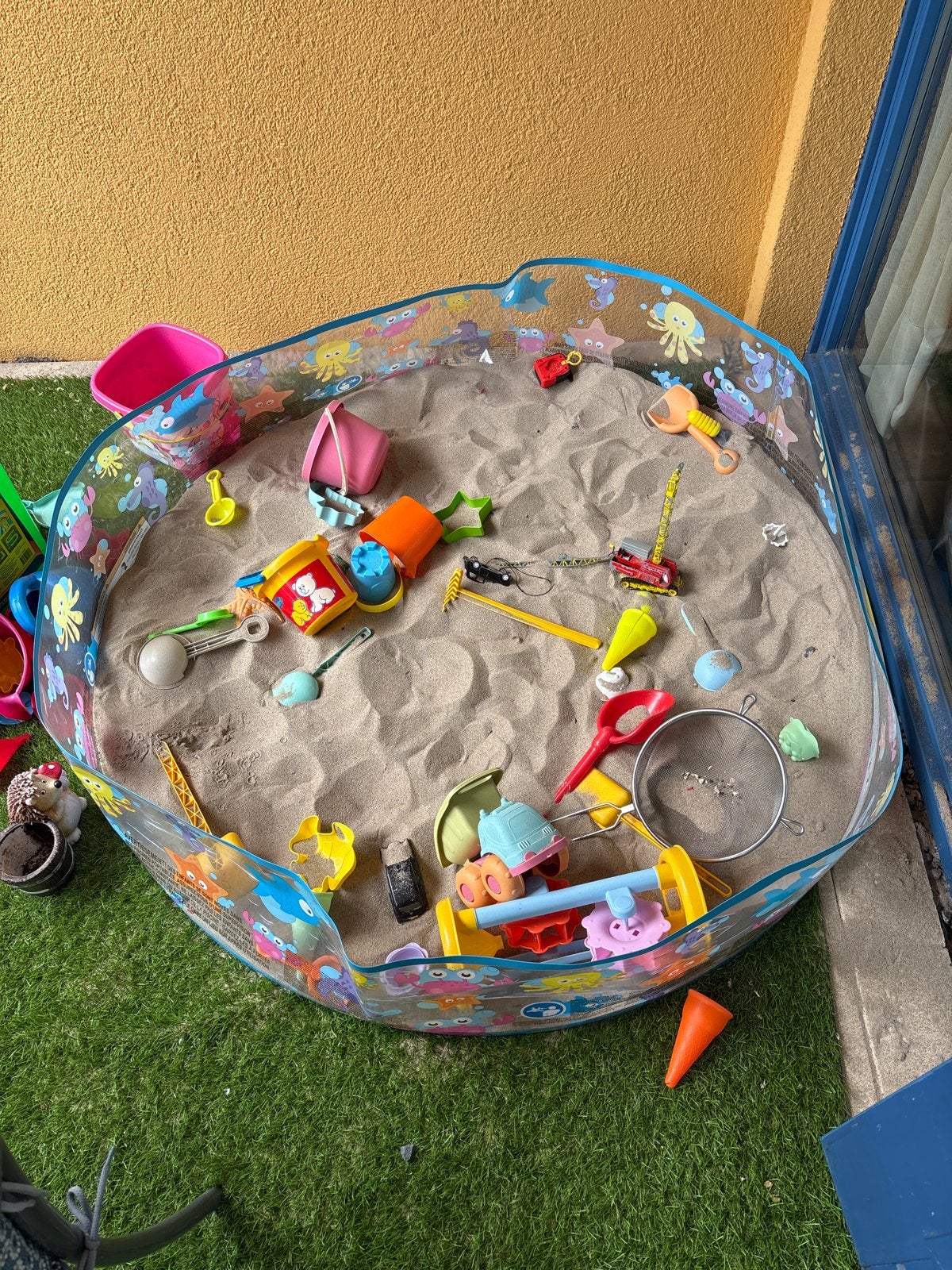 Zandbak met zandspeelgoed voor kinderen, Ophalen, Gebruikt, Jongen of Meisje