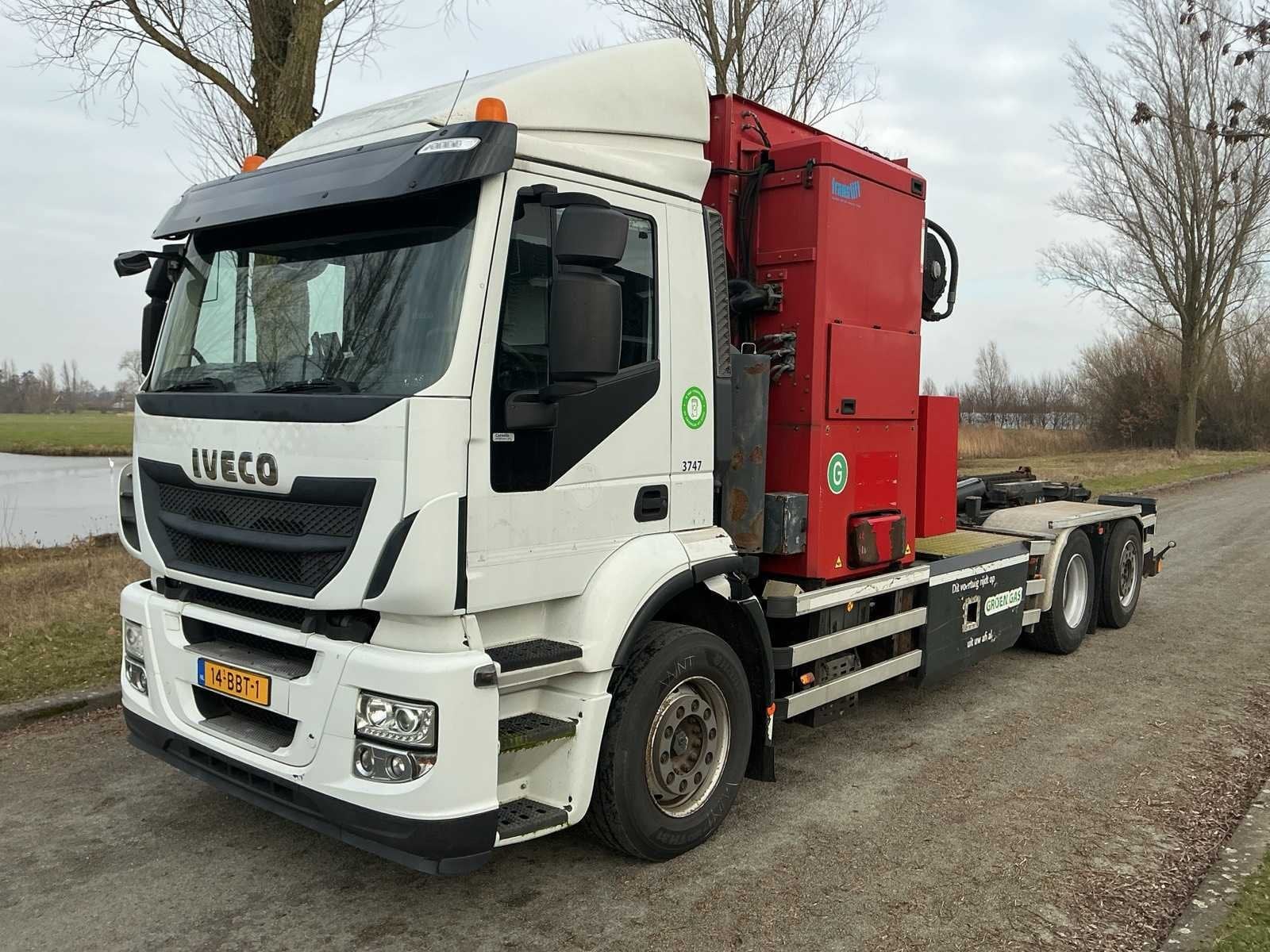 2013 - Iveco - AD260SY/PS CNG - Vrachtwagen, Auto's, Euro 5, Iveco, Overige brandstoffen, Bedrijf